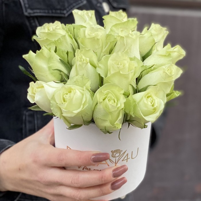 15 роз Ноель в коробке